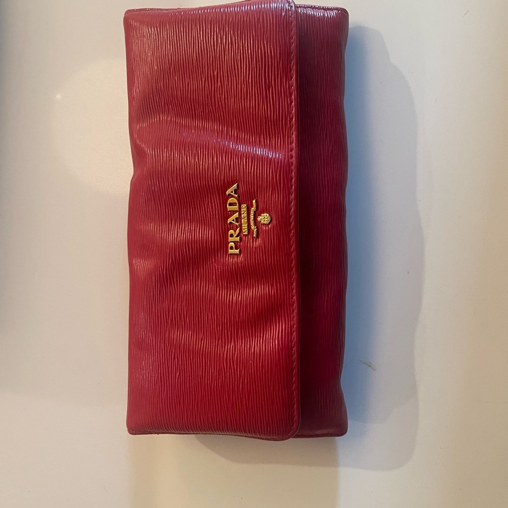 PRADA RED SAFFIANO LEATHER WALLET - WATER DAMAGED